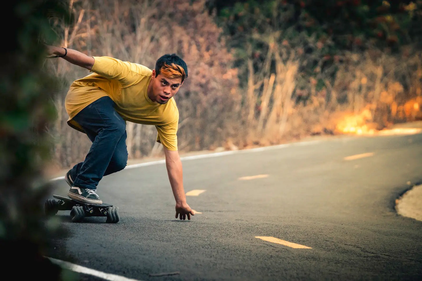 Shark Wheels Electric Recharge & Power Longboard | Wheel Size 80mm | Top Speed 17 -25 MPH | Range 7 - 20+ Miles