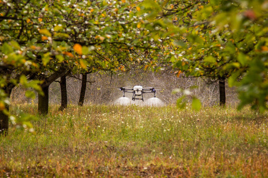 ABZ Innovation | Agriculture Drone | Model L30 | Tank Capacity 30 Litters | 50L Spreader System | 16L/min Flow Rate | For Agriculture