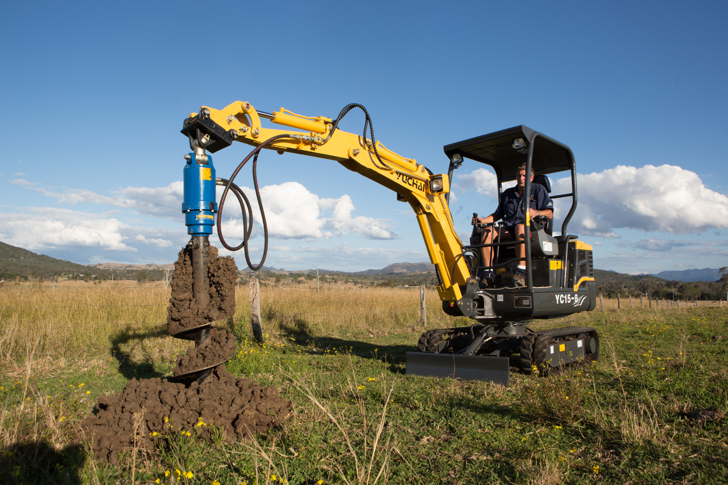 Auger Torque S6 Auger For 8T-22T Excavators & Backhoes | Adaptable For Tough Terrain