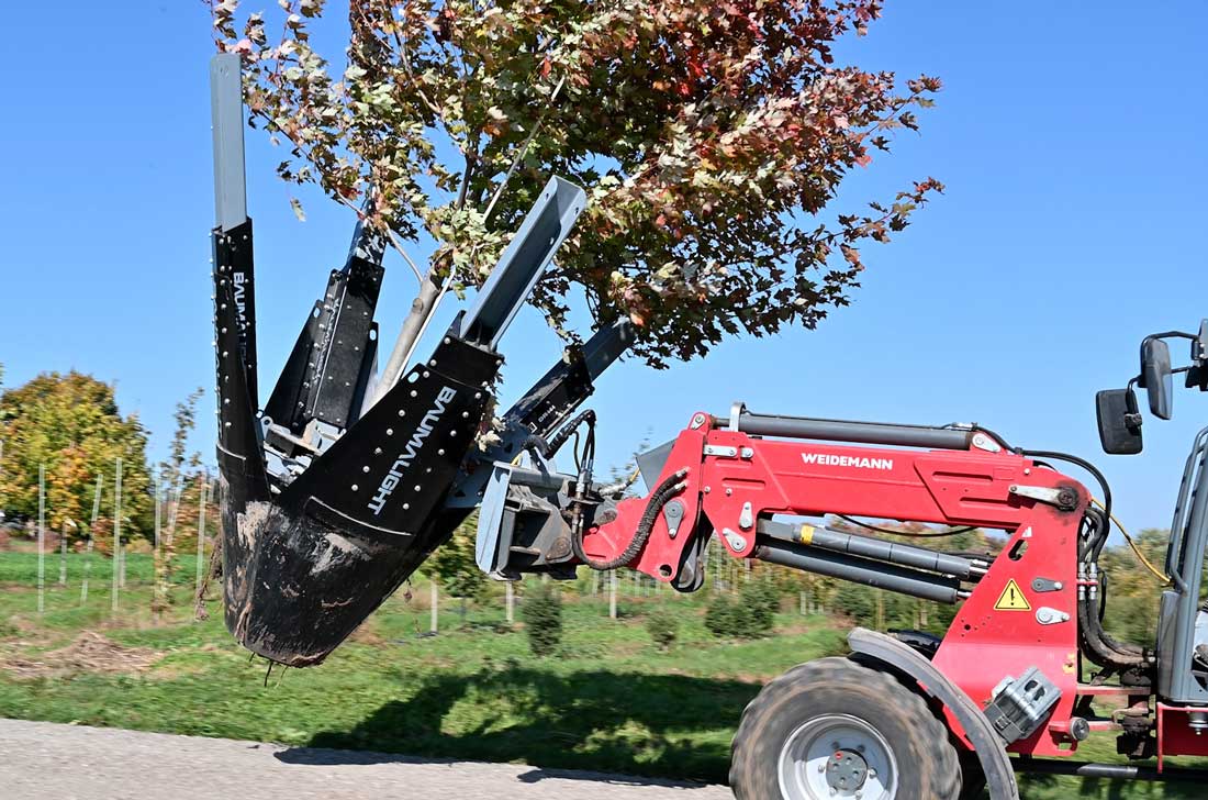 Baumalight Industrial Tree Spade | Model DR-444 | Ball Attachment Size 44" | Horsepower 80-90 HP | Hydraulic Flow 5-20 GPM | For Tractors & Skid Steers