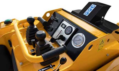 Baumalight Mini Track Loader | Model TRL630Y | Width 40" | Yanmar 22.8 HP | 2-Speed | 10.5 GPM
