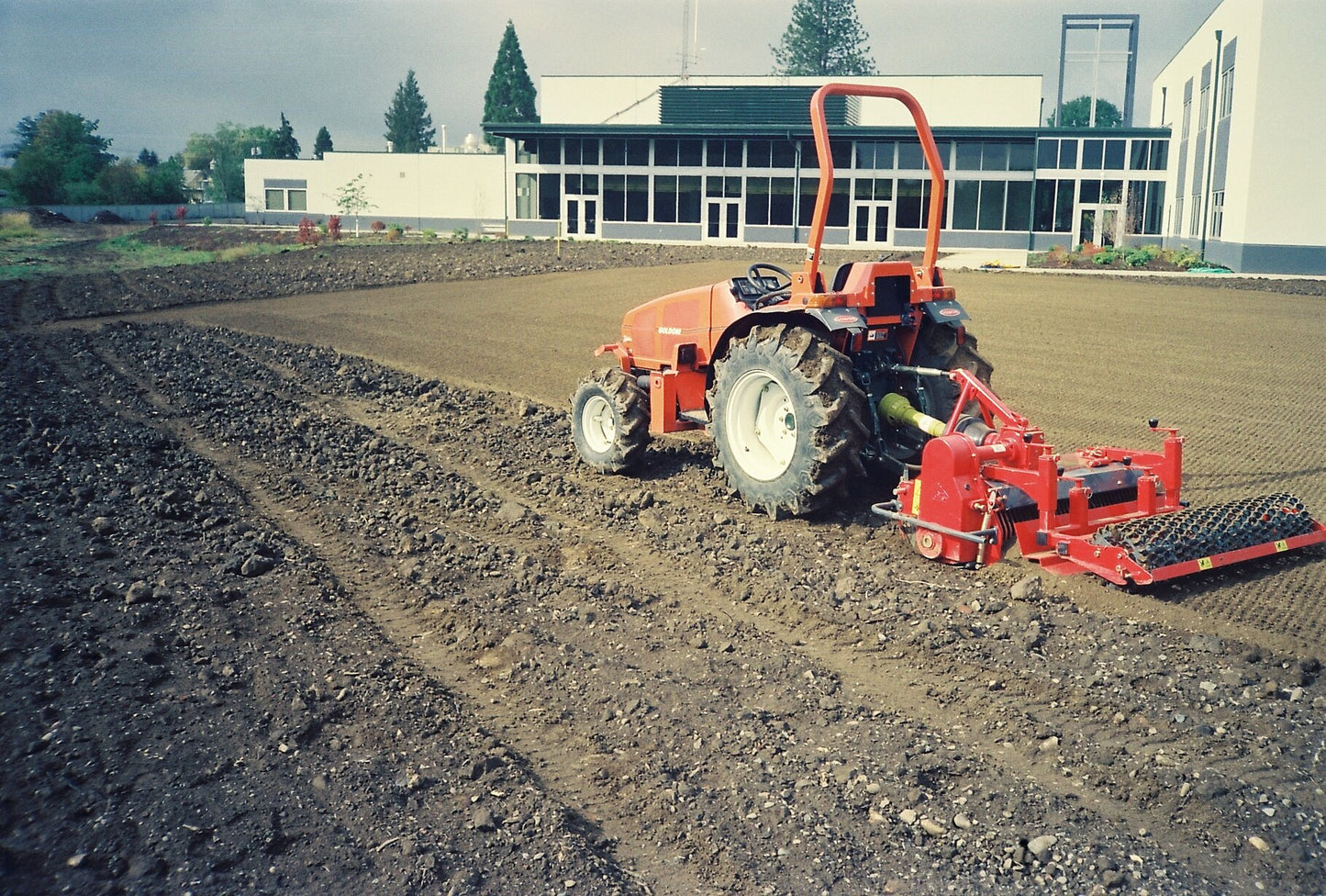 ROTADAIRON RDL STONE BURIERS WITH MESH/IRON CAST ROLLERS & HYRAULIC OFFSET FOR TRACTORS