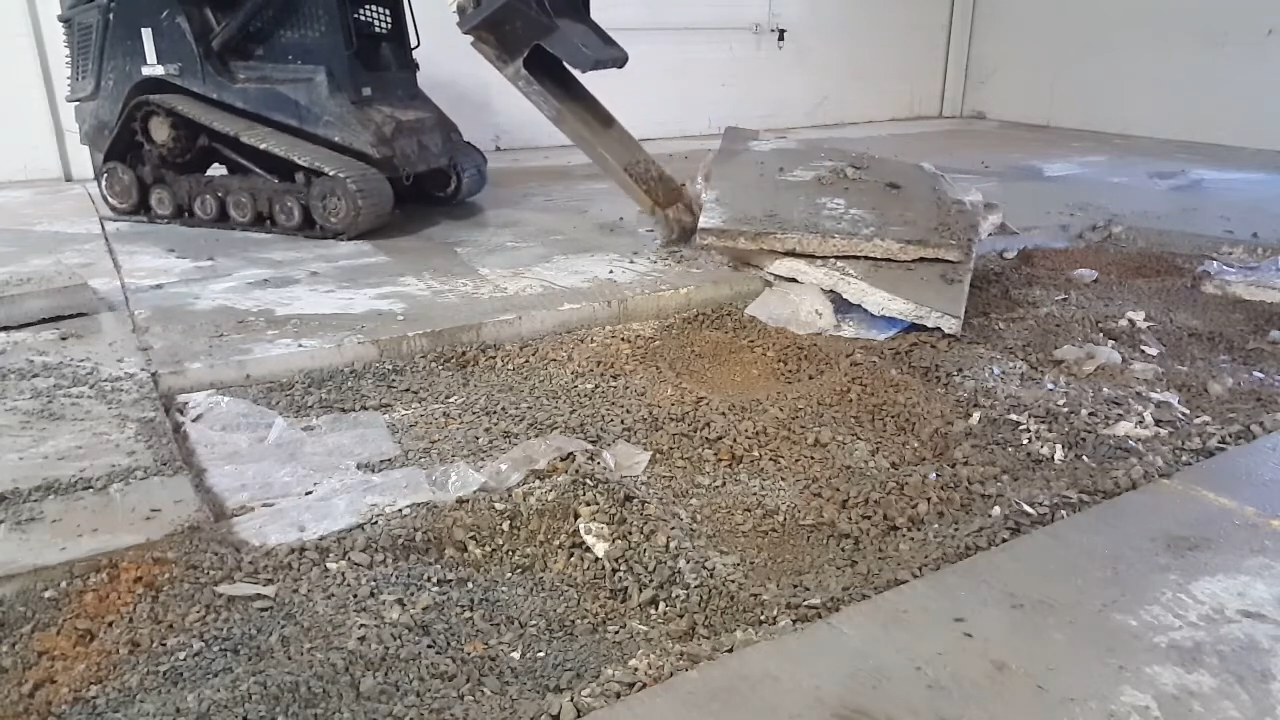 CID Concrete Claw | Width 24" inches | Jaw Opening 7.5" inches | For Skid Steer