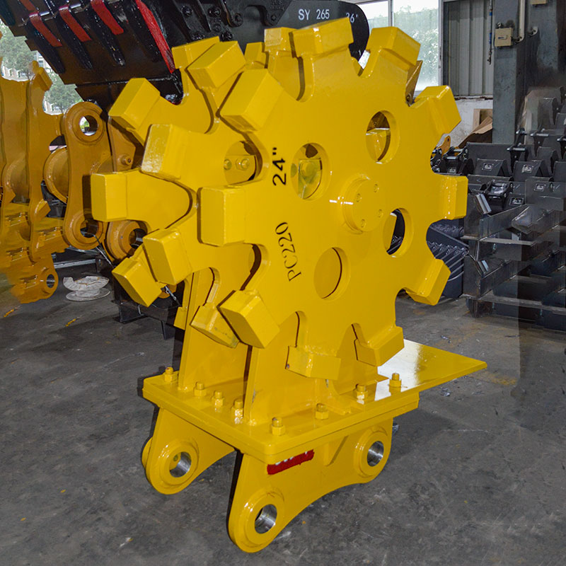 Teran Komatsu Excavator Compactor Wheel | Model CW-PC160 & CW-PC220 | Wheel Size 18", 20", 24" & 36" inches | Wheel Count 3 & 4 Wheels | For Excavators