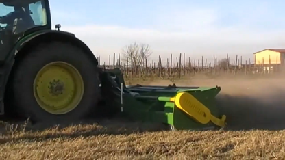 Celli Folding Corn Stalk Chopper (Folds to 8') | Scorpio/P Series | Working Width 13' 2" & 14'8" | HP 100-180 | For Tractor