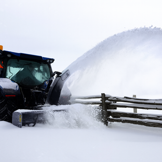 Sundown 3PT Snowblower | Models SDSB54PT To SDSB97PT | Cutting Width 54" To 97" | 25 To 60 HP | 8 To 12 GPM | For Tractor & Skid Steer