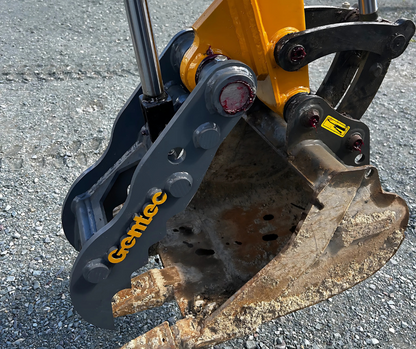 Gentec Equipment Hydraulic Weld-On Thumb | Model HT824 | Size 8" x 24" | Machine Size 1.5-4 Tons | For Excavators