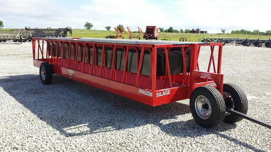 Industrias America 2024 Silage Feeder Wagon 84R | 24' Length | 7000lbs Axle Capacity | Pull Type