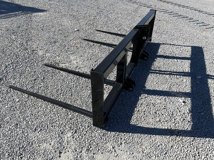 DH Farm 4‑Spear Bale Spear Attachment | 50–90 PTO HP | 3‑Point Hitch | For Tractors