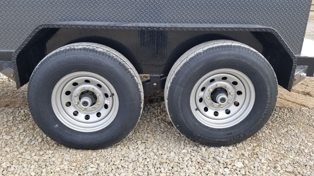 DH Farm HD Fuel Trailer w/ Spare | Model 750G | Capacity 750 Gallons | Frame 6″ C‑channel