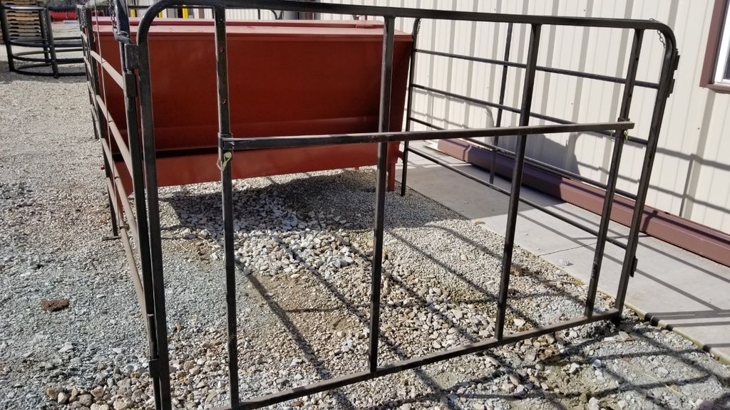 DH Farm 800 Calf Creep Feeder w/ Panels | Capacity 800 lbs | 4′ Tall × 6′ Long
