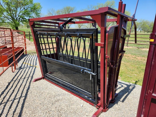 DH Farm Economy Plus Cattle Chute | Frame Length 93.5″ | Frame Width 51.5″