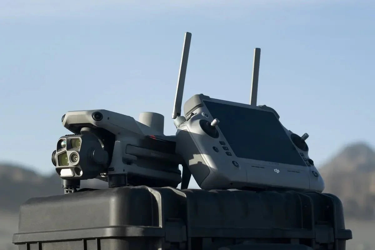 DJI Matrice 4T Universal Edition | 112x Hybrid Zoom | For Precision Inspections & Public Safety Operations