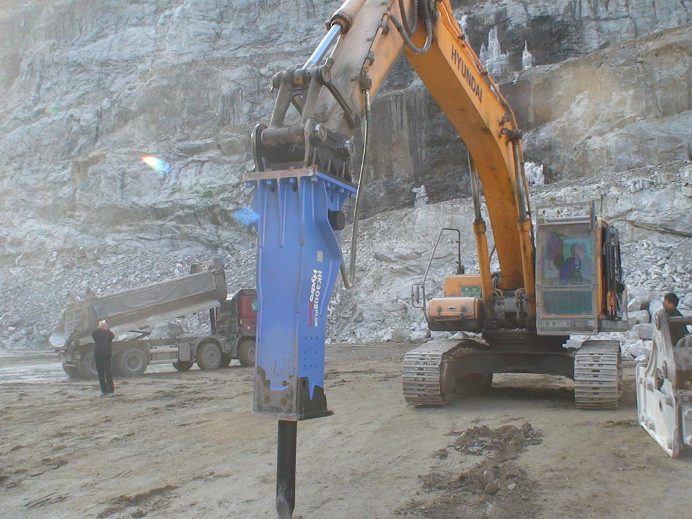 HydroRam Premium Series Hydraulic Hammers (HK230S, HK300S & HK580S) | Overall Length 112.3", 129.4" & 149.8" | For 22 - 71.5 Ton Excavators
