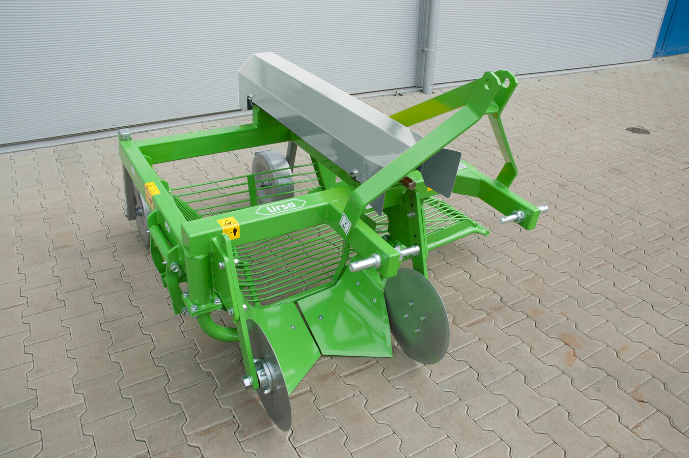 Bomet Ursa 1-Row Vibrating Potato Digger | Width 21" | 10 HP | For Tractors