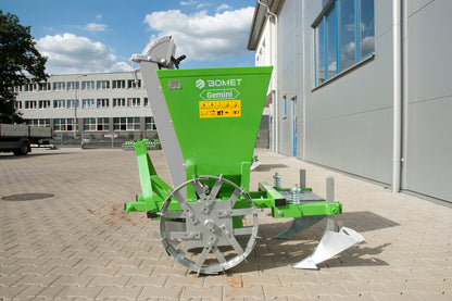 Bomet 1-Row Potato Planter Gemini | Width 15-¾" | 20 HP | For Tractors