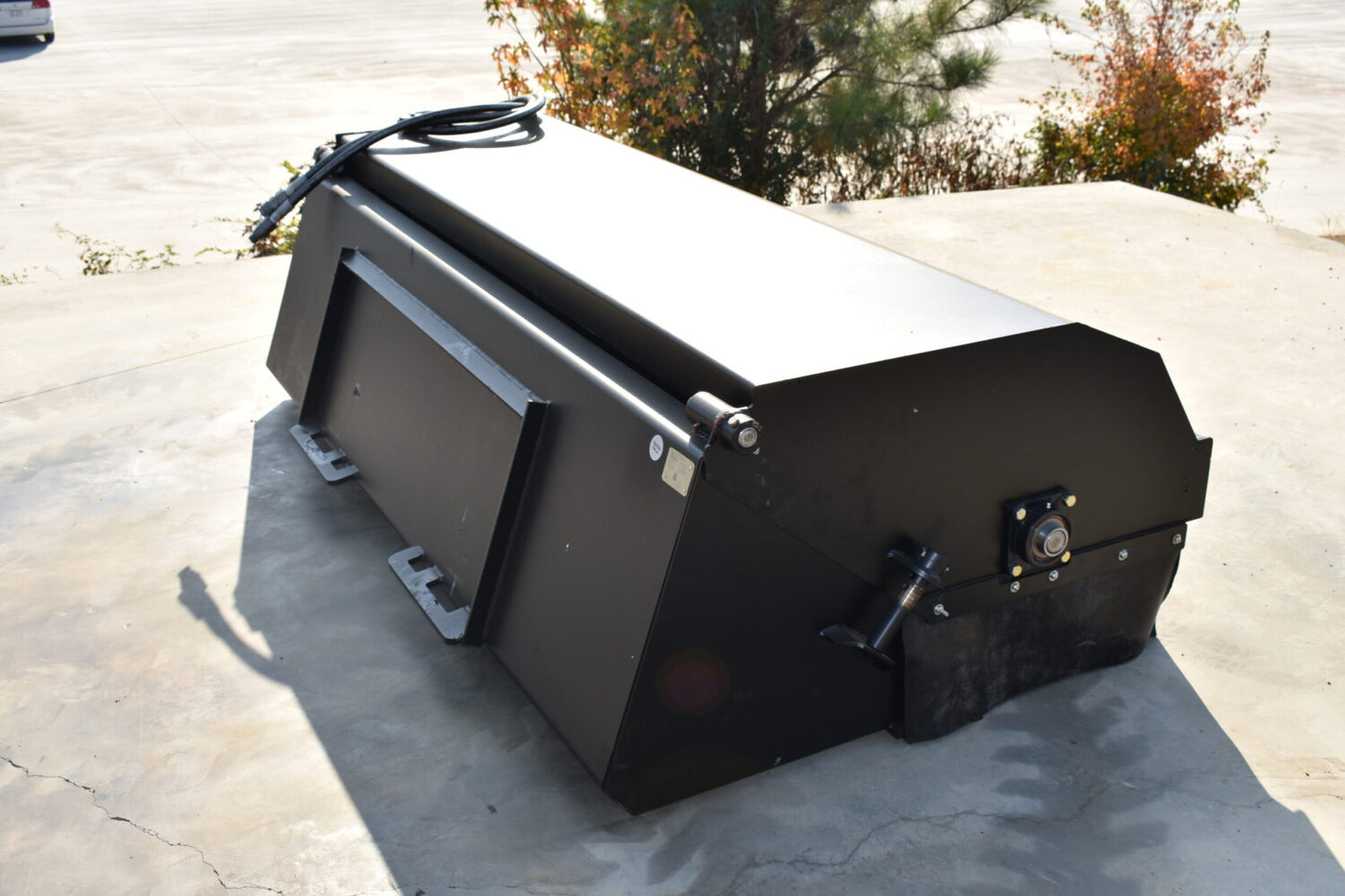 Loflin Fabrication Hydraulic Pick Up Brooms | 72" & 84" Width | Poly, Poly/Steel, & Steel Wafers | Hydraulic Flow 15-45 GPM | For Skid Steer