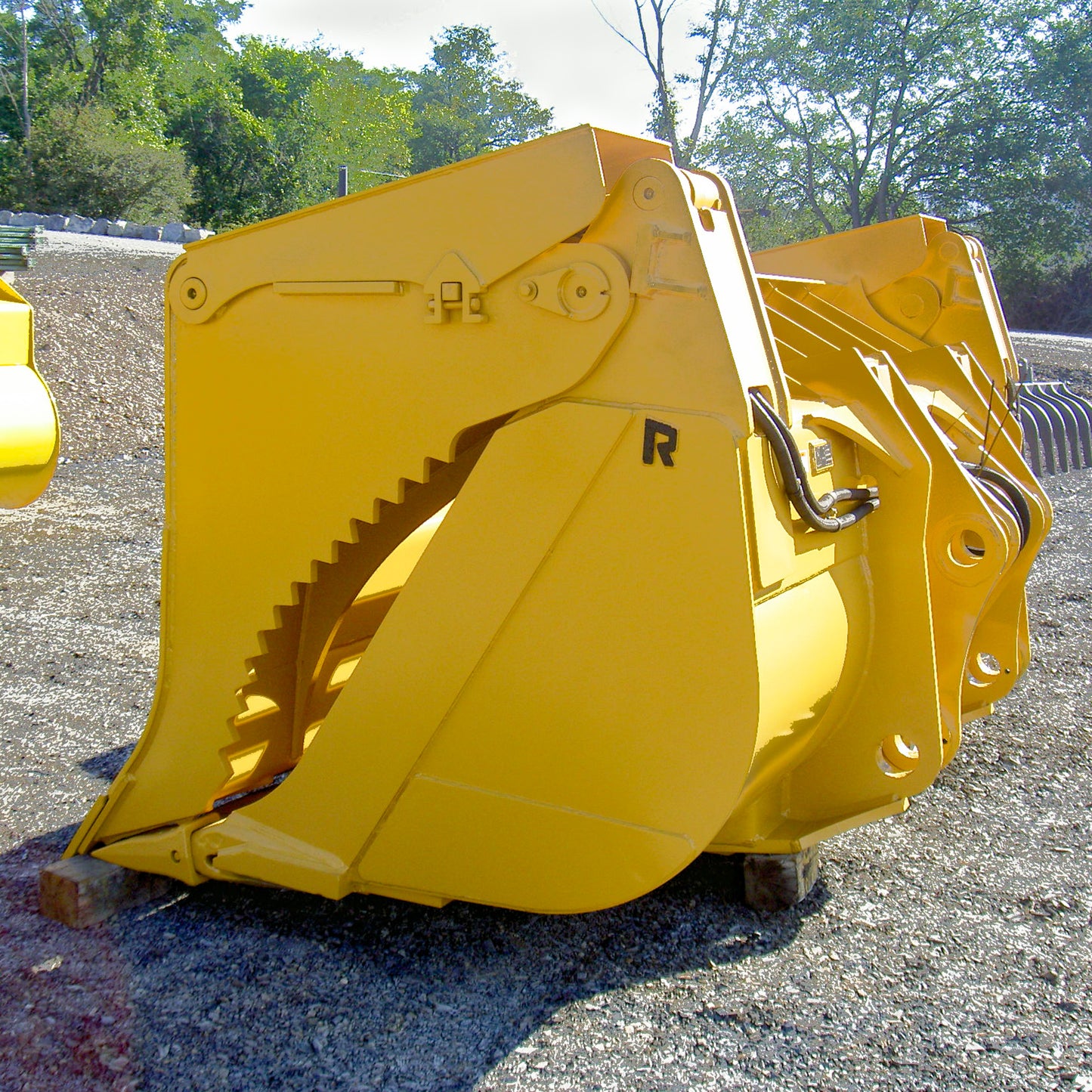 Rockland Heavy Duty & Multi-Functional Demolition Bucket for Loaders