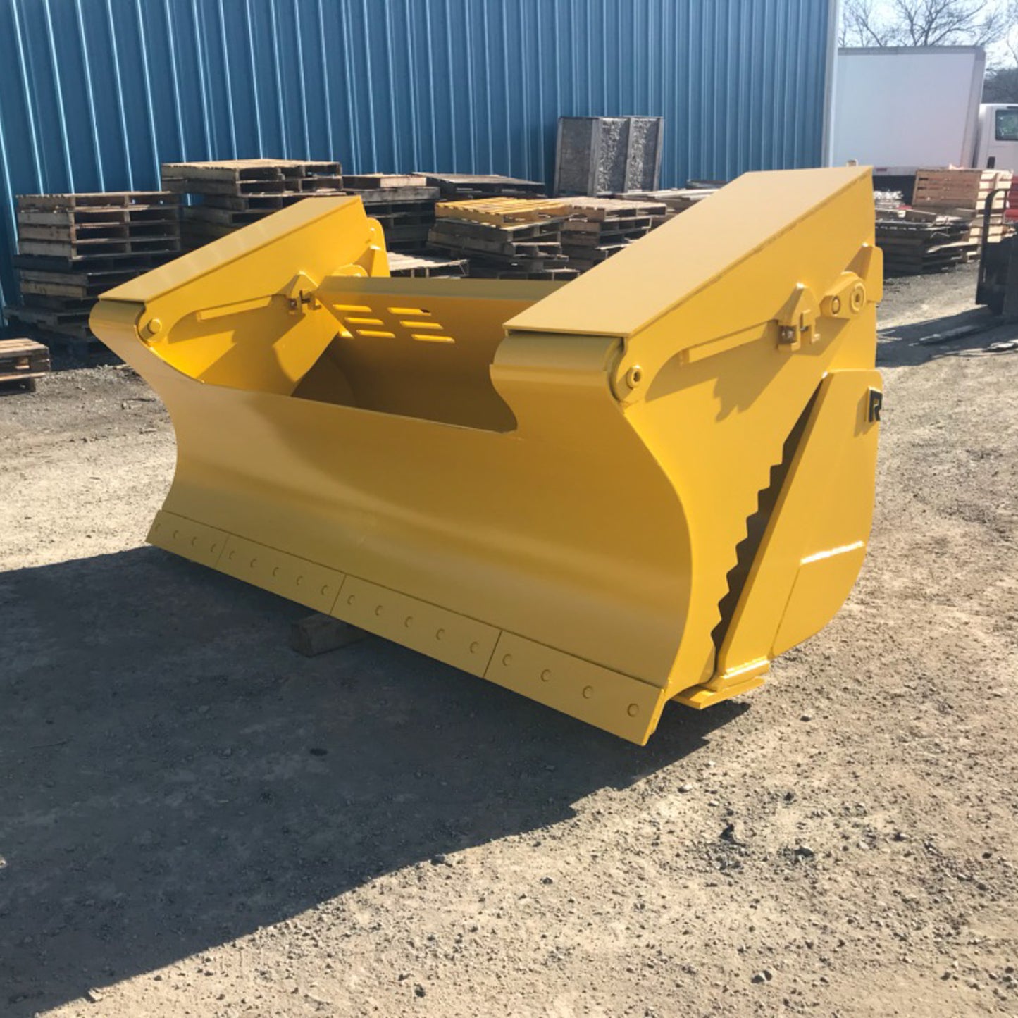 Rockland Heavy Duty & Multi-Functional Demolition Bucket for Loaders