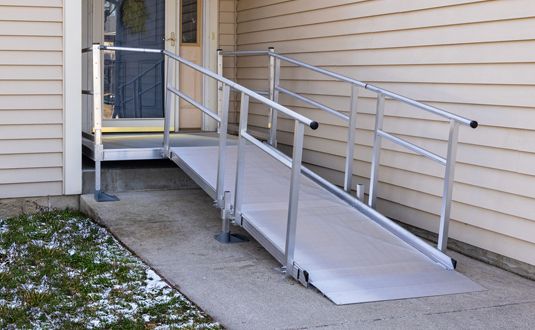 Silver Spring Clearway L-Shaped Modular Ramp | Model SSS22L44TT | 36" W x 22' L | 1,000 lb Capacity | For Wheelchair, Scooter & Mobility Access Ramp