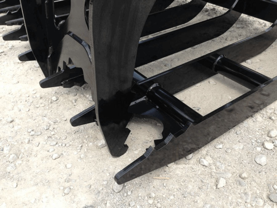 CL Fabrication Grapple For Trees, Brush & Roots | Model EZ | Width 72"-90" inches | Oil Flow Range 15-25 GPM | For Skid Steer