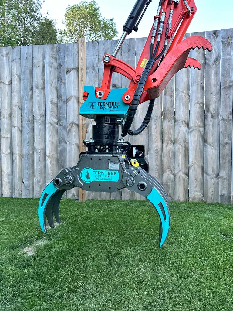Ferntree EagleClaw Grapple Saw & THUMM Rotator | Model UNI 1.1 – 1.7 | Height 38"–68" | Jaw Depth 17"–27" | Machine Size 1.5–20 Tons  | For Excavators
