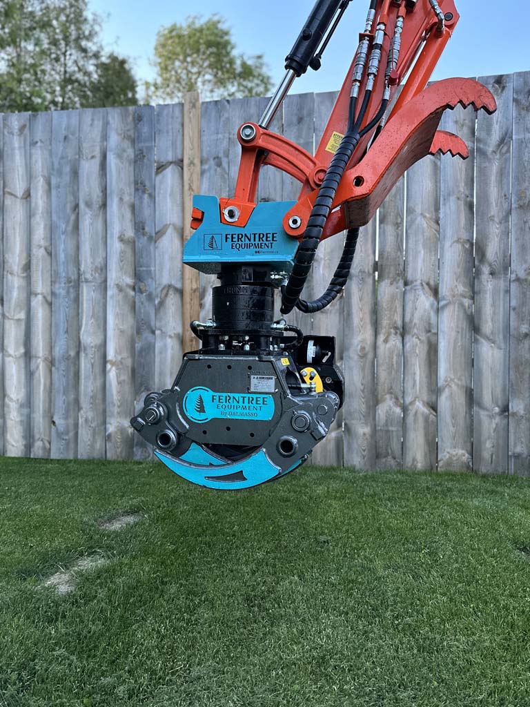 Ferntree EagleClaw Grapple Saw & THUMM Rotator | Model UNI 1.1 – 1.7 | Height 38"–68" | Jaw Depth 17"–27" | Machine Size 1.5–20 Tons  | For Excavators