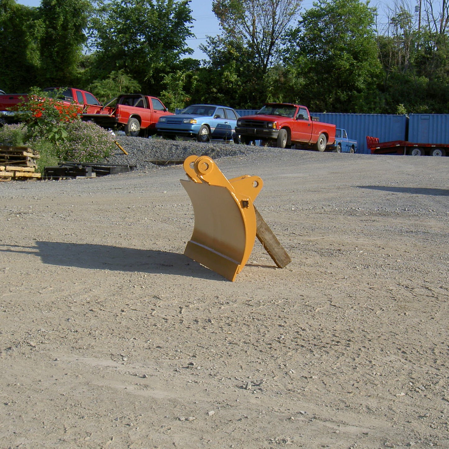 Rockland Backfill Blade | Bolt-On Reversible Cutting Edges | High Strength Alloy Steel | For Excavators