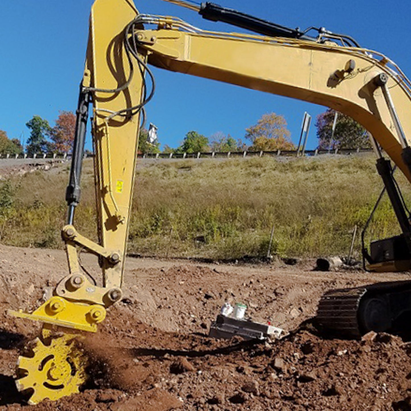 Rockland Tamper Foot Compaction Wheel | Fast & Easy Bearing Replacement | For Excavators