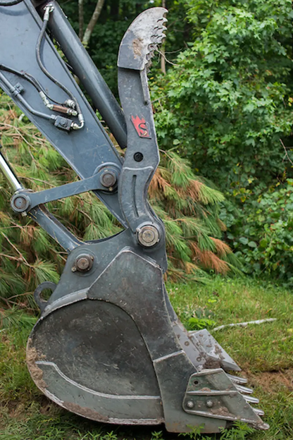Solesbee’s Hydraulic Pin Mounted Thumb | Machine Size 2 – 39.5 Tons | For Excavators