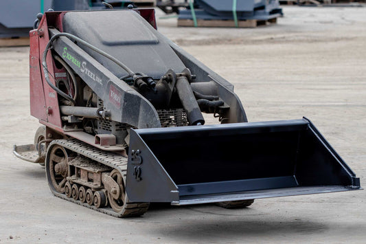 Express Steel Toro Dingo Smooth Bucket | SKU ES-TDTB-0042 | Width 42" | Hydraulic Flow 9–15 GPM | For Mini Skid Steers