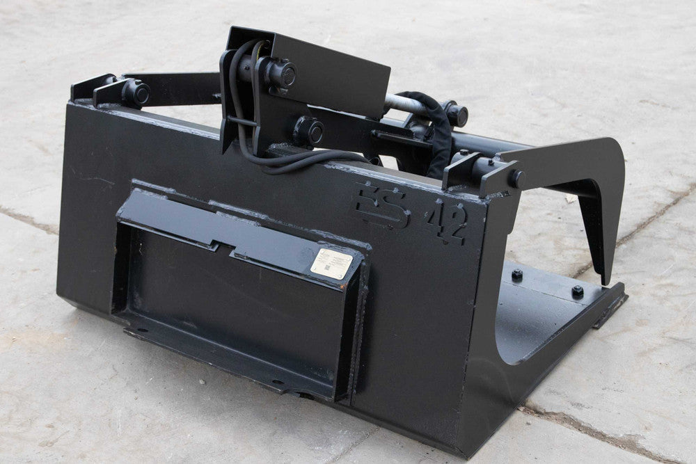 Express Steel | Grapple | Model 42" Toro Dingo Solid Bottom | SKU ES20110 | 42-Inch Width | Hydraulic Flow 9 To 15 GPM | For Mini Skid Steers