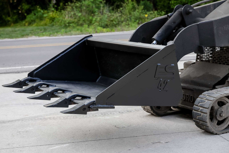 Express Steel Toro Dingo Tooth Bucket | SKU ES-TDTB-0042 | Width 42" | Hydraulic Flow 9–15 GPM | For Mini Skid Steers