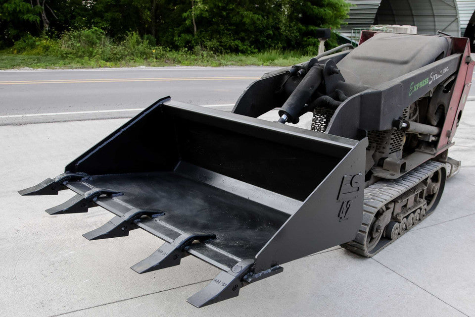 Express Steel Toro Dingo Tooth Bucket | SKU ES-TDTB-0042 | Width 42" | Hydraulic Flow 9–15 GPM | For Mini Skid Steers
