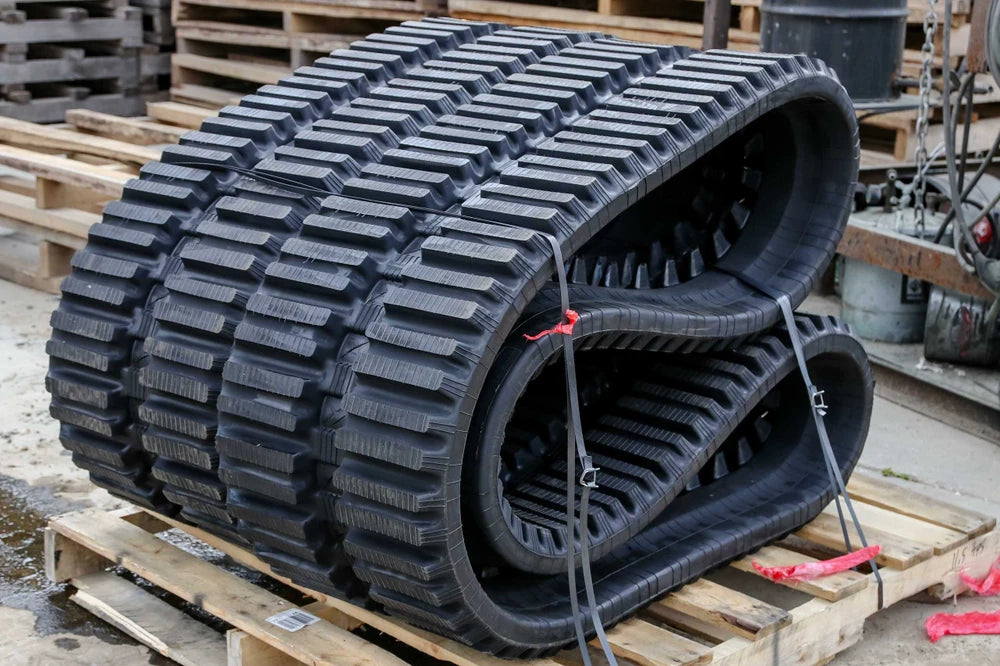 Express Steel Rubber Track | Model 450x86x55 Multi-Bar | Width 17.7" | 15-35 GPM | Flow Skid Steers