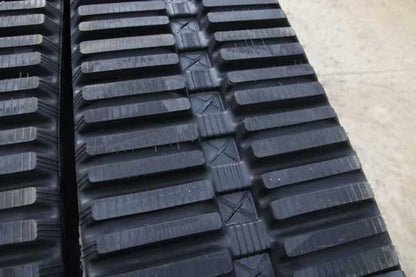 Express Steel | Rubber Track | Model 400x86x52 Multi-Bar | SKU 5565 | Width 15.75" | Hydraulic Flow 20 To 35 GPM | For Skid Steers