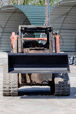 Express Steel 5.5' Tomahawk Smooth Bucket | Bucket Width 66" | 15–20 GPM | For Skid Steers