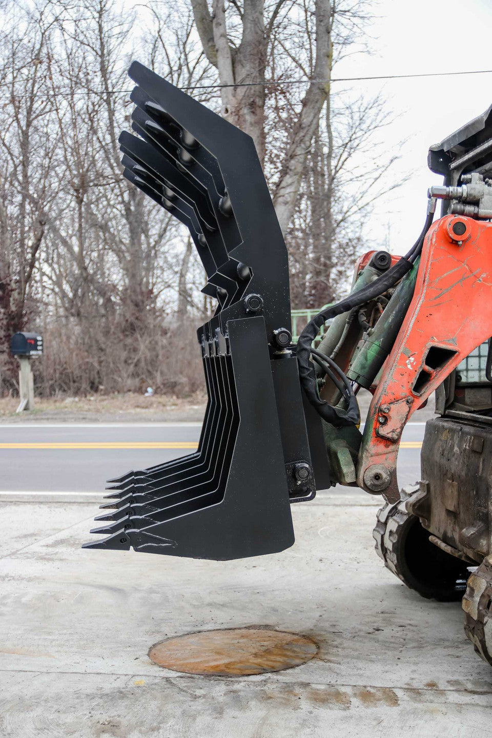Express Steel Vertical Extreme Grapple | SKU ES20160 | Width 72" | Hydraulic Flow 15–25 GPM | For Skid Steers