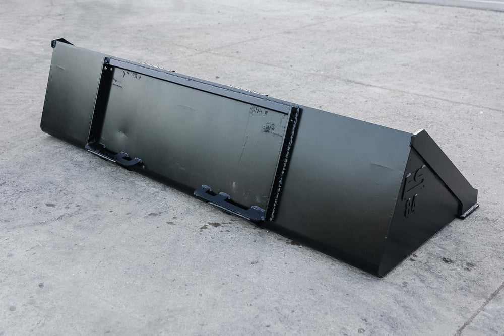 Express Steel | Smooth Bucket | SKU ES-STSB-0084 | Width 84" | Hydraulic Flow 0 To 25 GPM | For Skid Steers