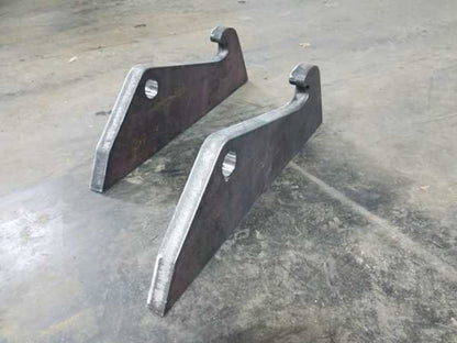 Express Steel | Mounting Accessories | Model Deere 304 Female Adapter Blanks | SKU 136 | Width 26" | Hydraulic Flow 20 To 35 GPM | For Loaders & Skid Steers