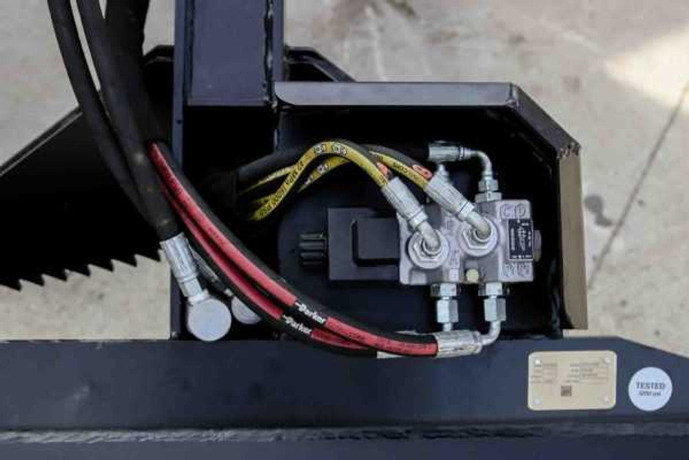 Express Steel | Hydraulic Rotating Log Grapple | SKU ES22550 | Opening Width 62" | Hydraulic Flow 18 To 25 GPM | For Skid Steers
