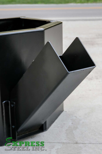 Express Steel | Manual Concrete Bucket | SKU ES32040 | Width 60" | 3/4 Cubic Yard | Weight 465 lbs | Hydraulic Flow 15 To 25 GPM | For Skid Steers
