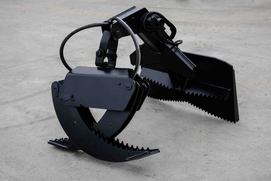 Express Steel | Log Grapple | Model Mini Bobcat Manual Rotating | SKU ES22620 | Opening 66" Width | Capacity 2,000 lb | Hydraulic Flow 10 To 15 GPM | For Skid Steers