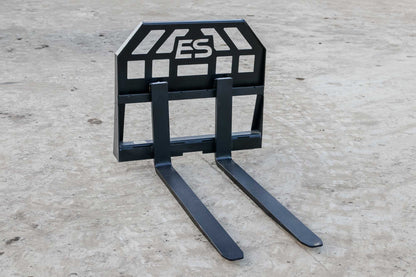 Express Steel Mini Bobcat Pallet Forks | SKU ES60610 | Fork Length 36"–48" | 36" Frame Width | Hydraulic Flow 8–15 GPM | For Mini Skid Steers