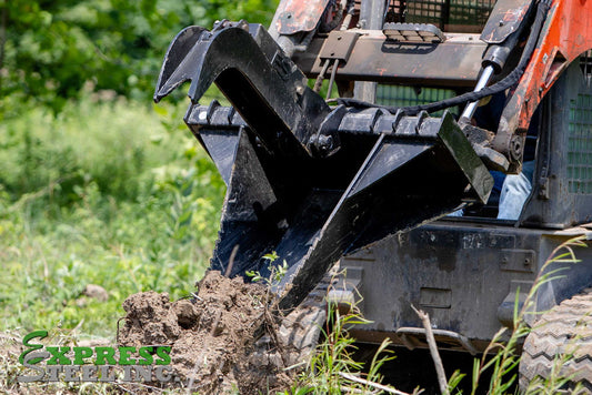 Express Steel | Heavy-Duty Stump Bucket Grapple | SKU ES-HDSBG-0000 | Cutting Edge 1" x 8" | Width 62" | Hydraulic Flow 15 To 25 GPM | For Skid Steers