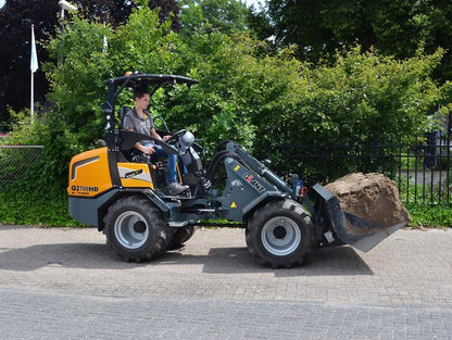 Tobroco-GiANT | Compact Wheel Loaders | G1200, G2200E & G2700HD | 36–43 mm Width | 25–50 HP | For Landscaping, Agriculture & Construction