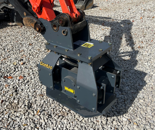 Gentec Equipment Hydraulic Plate Vibratory Compactor | Model GE870F | Bottom Plate 18" x 21" | Machine Size 1.5–9.9 Tons | For Excavators