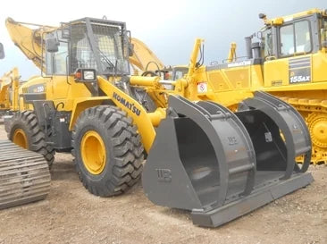 Werk-Brau Grapple Bucket | Width 88" To 132" | 1.75–8 yd³ Capacity | 15–25 GPM | For Wheel Loader
