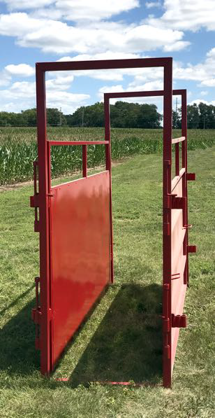 Global Equipment Palco Alleyway | Sections 8' & 16' | Adjustable Width 15"–28"+ | Cattle Handling | For Ranch Facilities & Cattle Operations