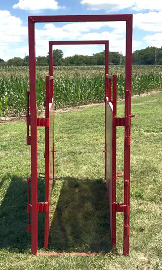 Global Equipment Palco Alleyway | Sections 8' & 16' | Adjustable Width 15"–28"+ | Cattle Handling | For Ranch Facilities & Cattle Operations